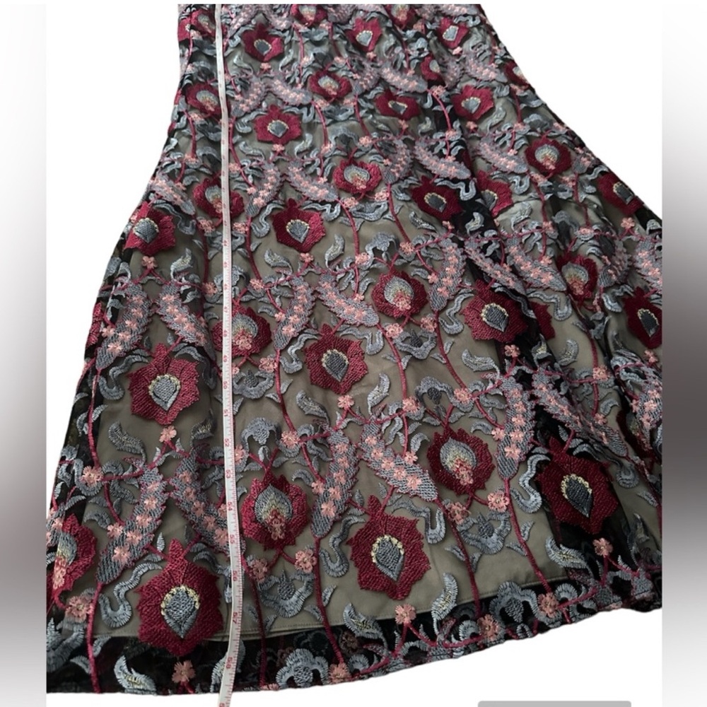 Elegant Purple Patterned Women's Dress - Picture 9 of 10